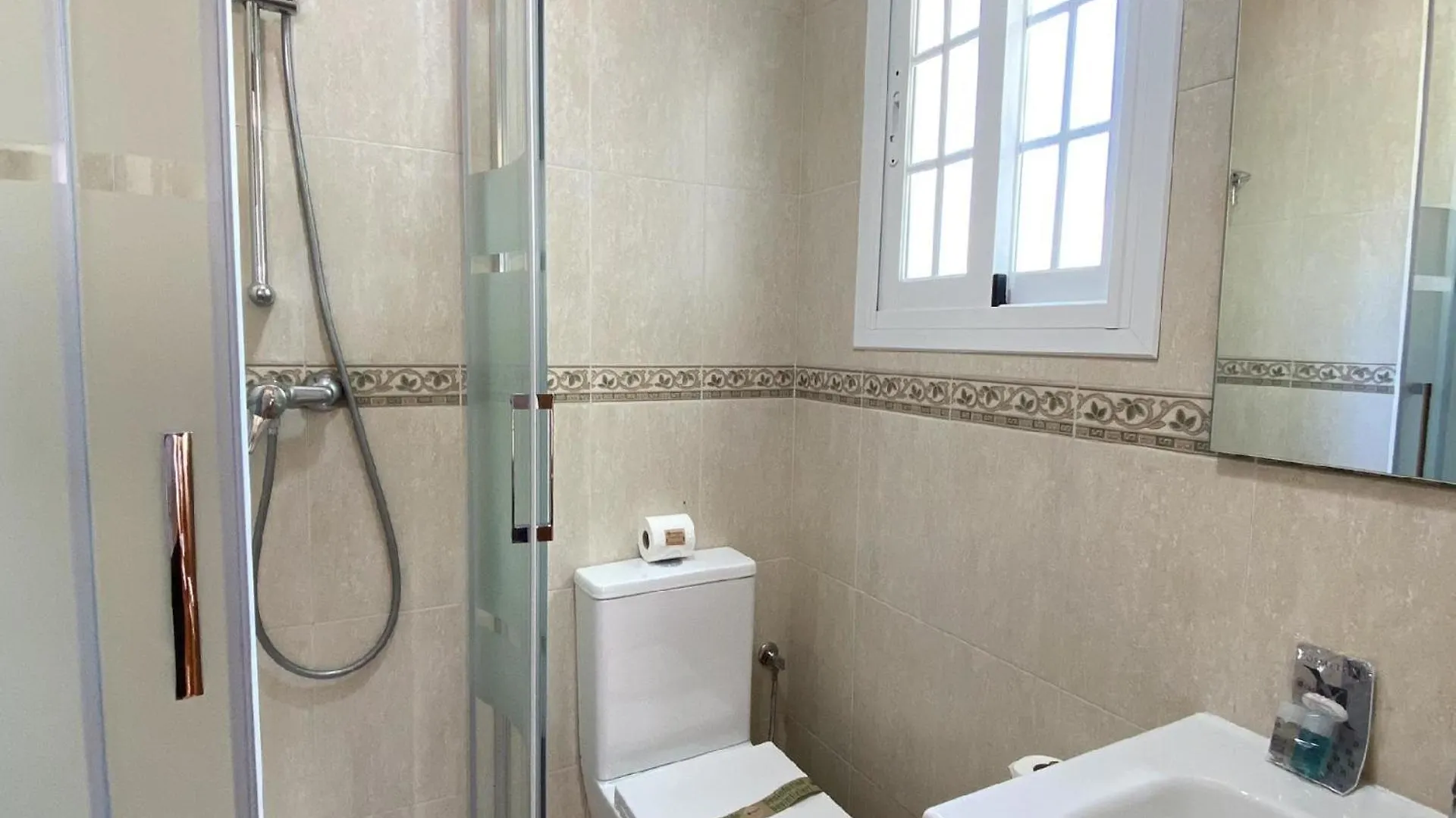 Apartment Ferienwohnung Fuer 6 Personen Ca 100 Qm In Nerja, Andalusien Costa Del Sol